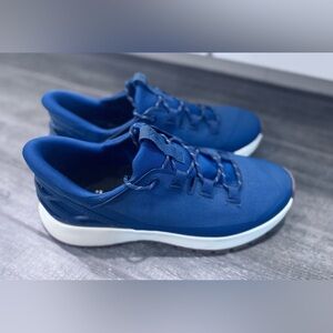 Kizik Wasatch Hands Free Shoes Women's Size 13.5 Men's‎ Size 12 Tidepool